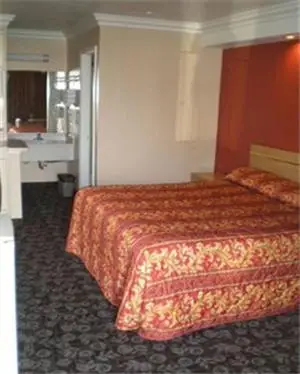 Ontario Inn & Suites 9
